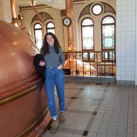 Meet your Posh Ambassador, Anna ๐ - Picture 6 of 8